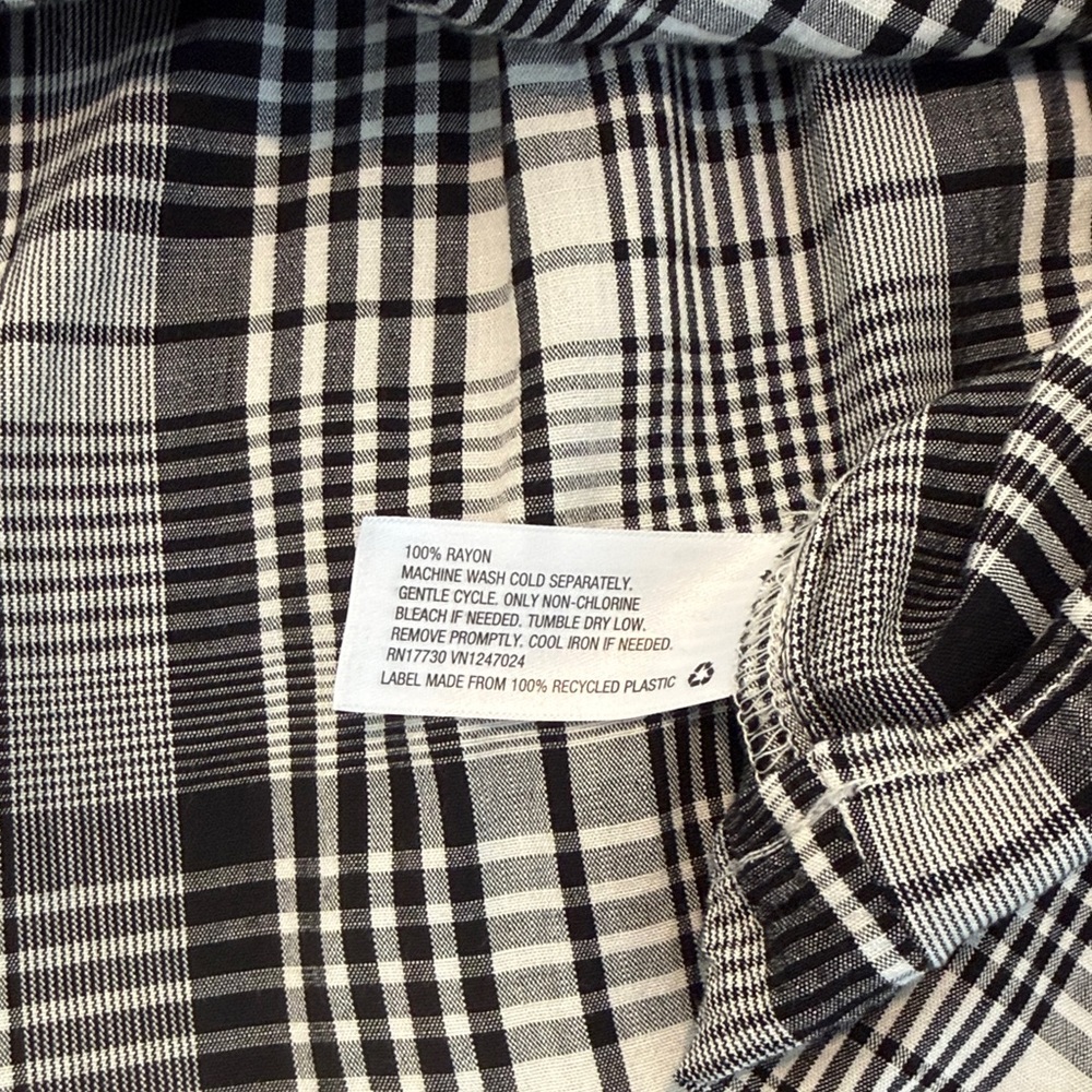 A New Day Plaid Dress - Picture 6 of 7